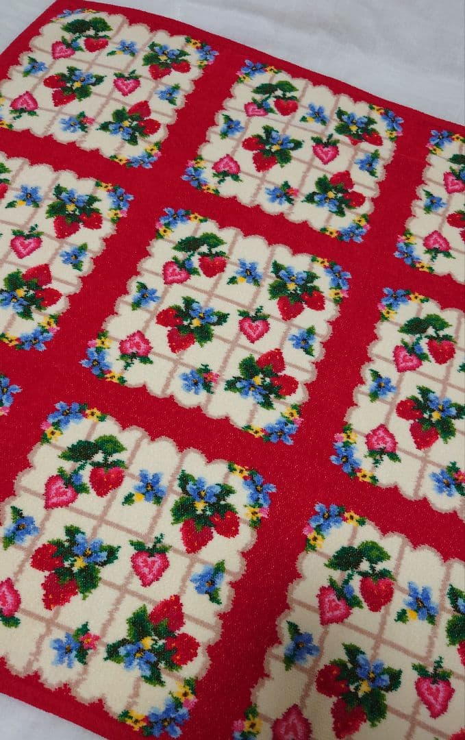 【発送前SALE】未使用品 フェイラー ストロベリーフィールドプティ プティバス