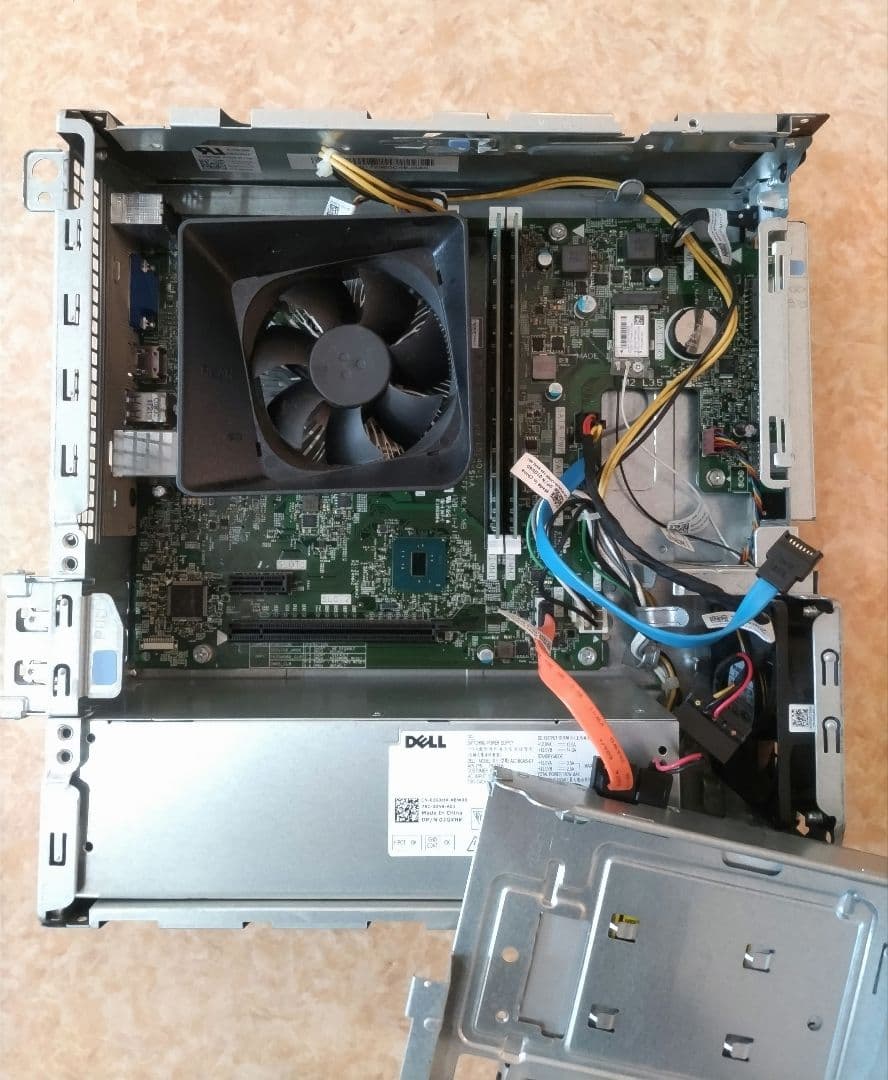 ★ i7-7700 ★ 16GB ★ Vostro 3268 ★