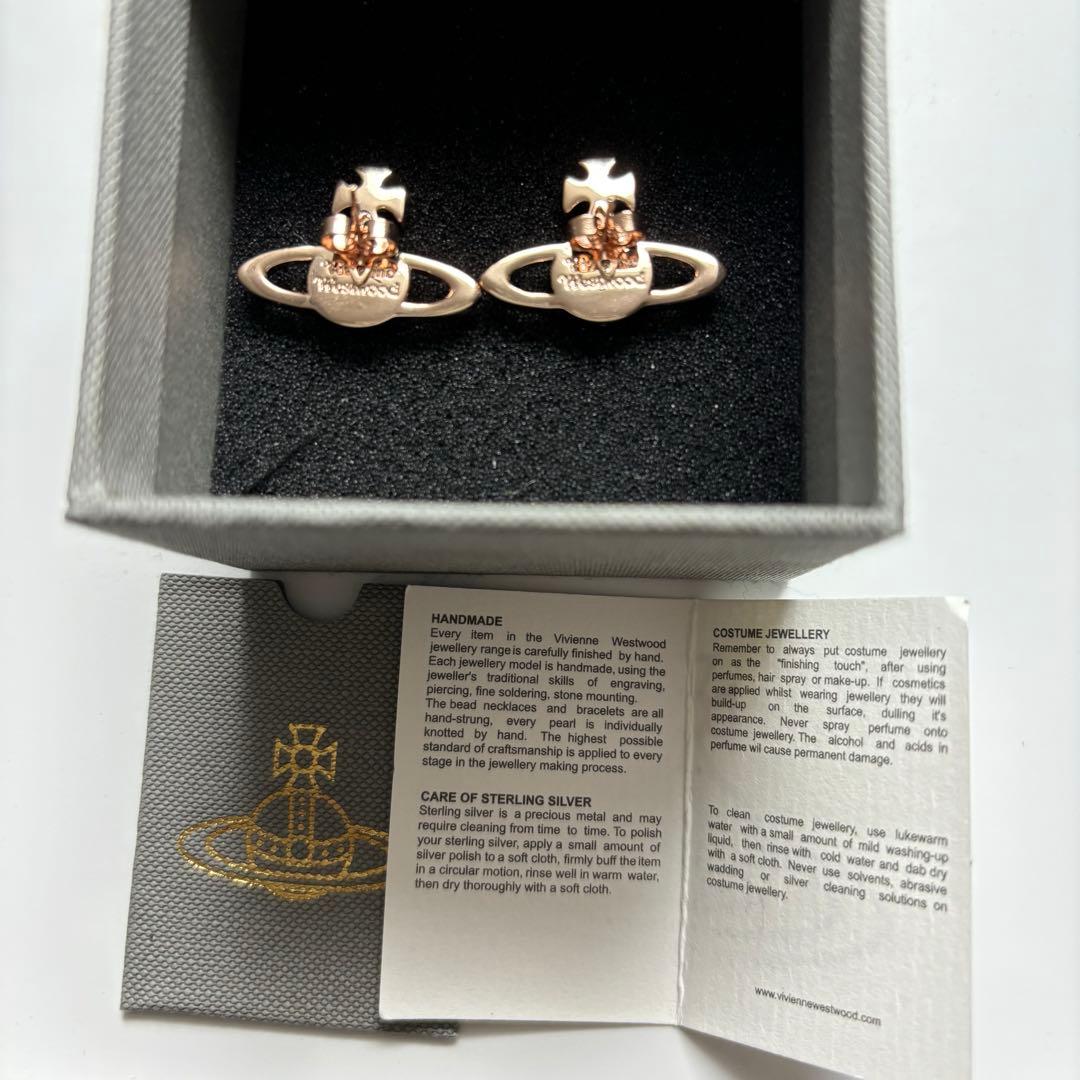Vivienne Westwood ヴィヴィアン ピアス新品未使用 箱・保証書
