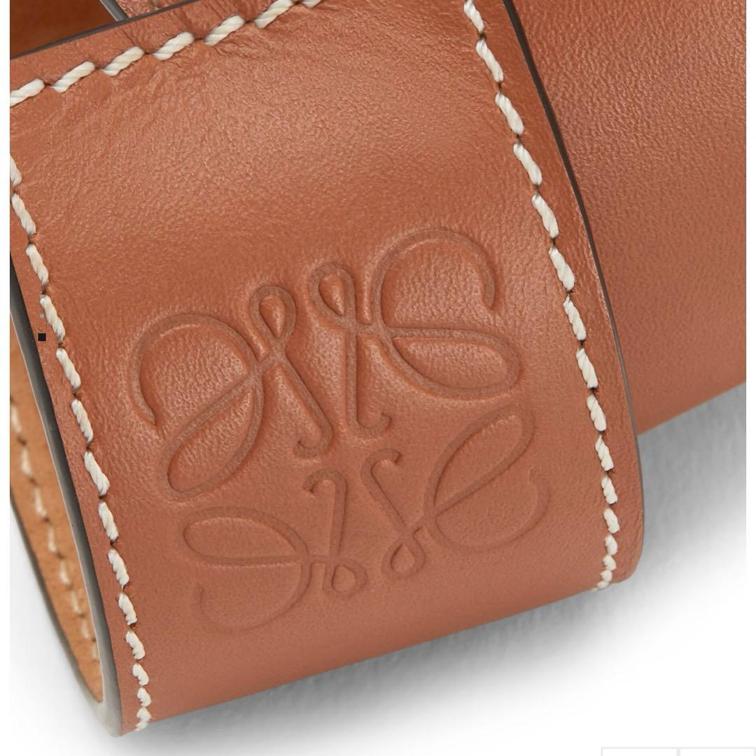 外観極美品❣️LOEWE ロエベアナグラムスラップレザーブレスレットアクセサリー