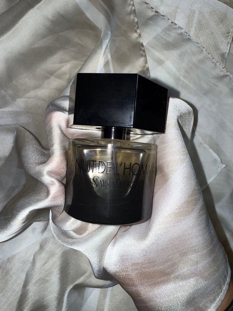 Yves Saint Laurent La Nuit de l'Homme 香水