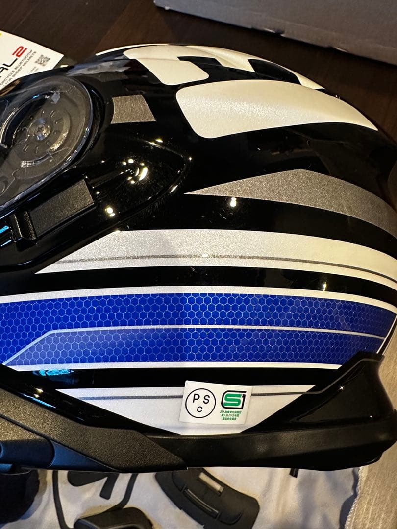 SHOEI フルフェイスヘルメット ブラック/ホワイト　SENA SRL2内蔵