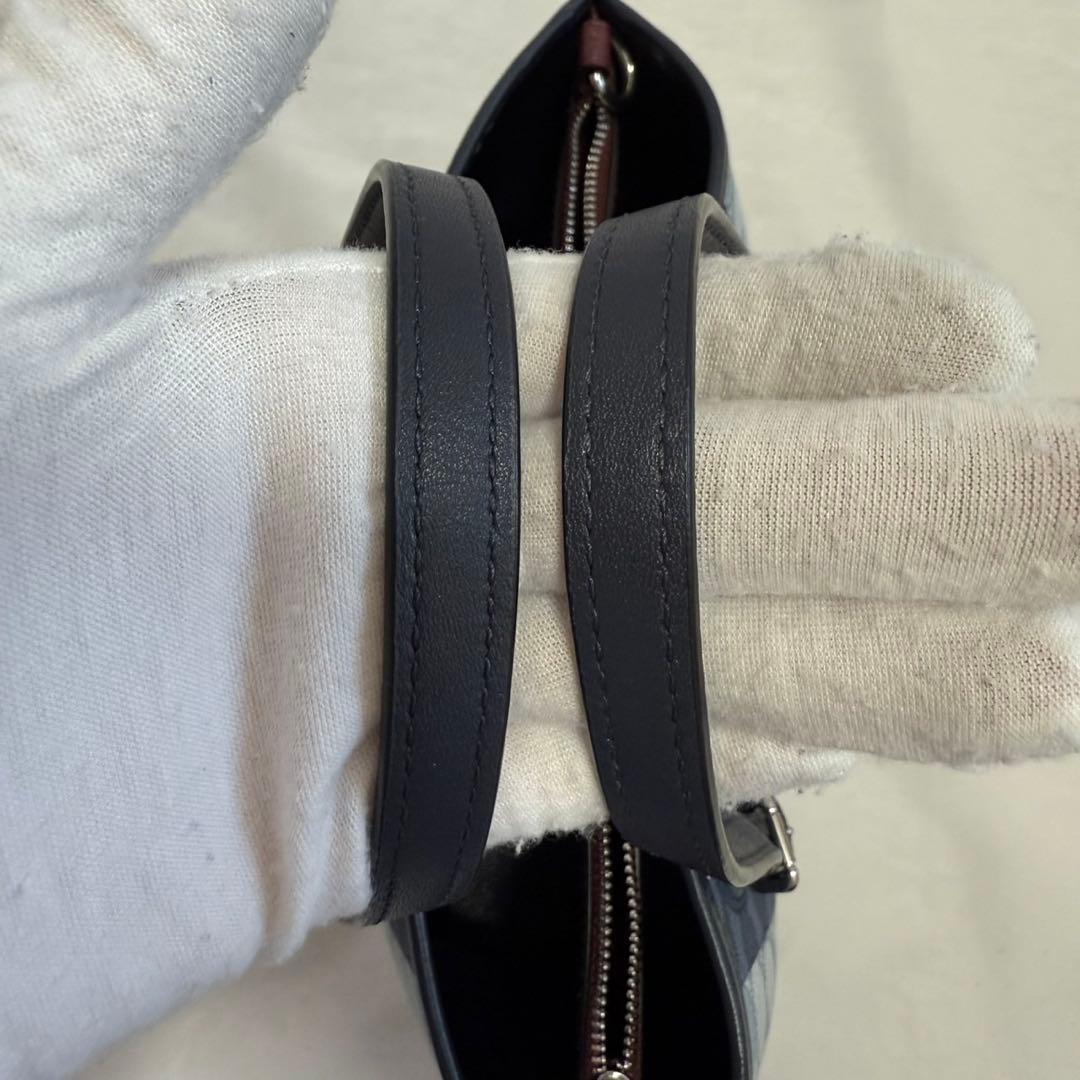 【新品同様】コーチ C8416 2way ショルダーバッグ ストライプ レザー