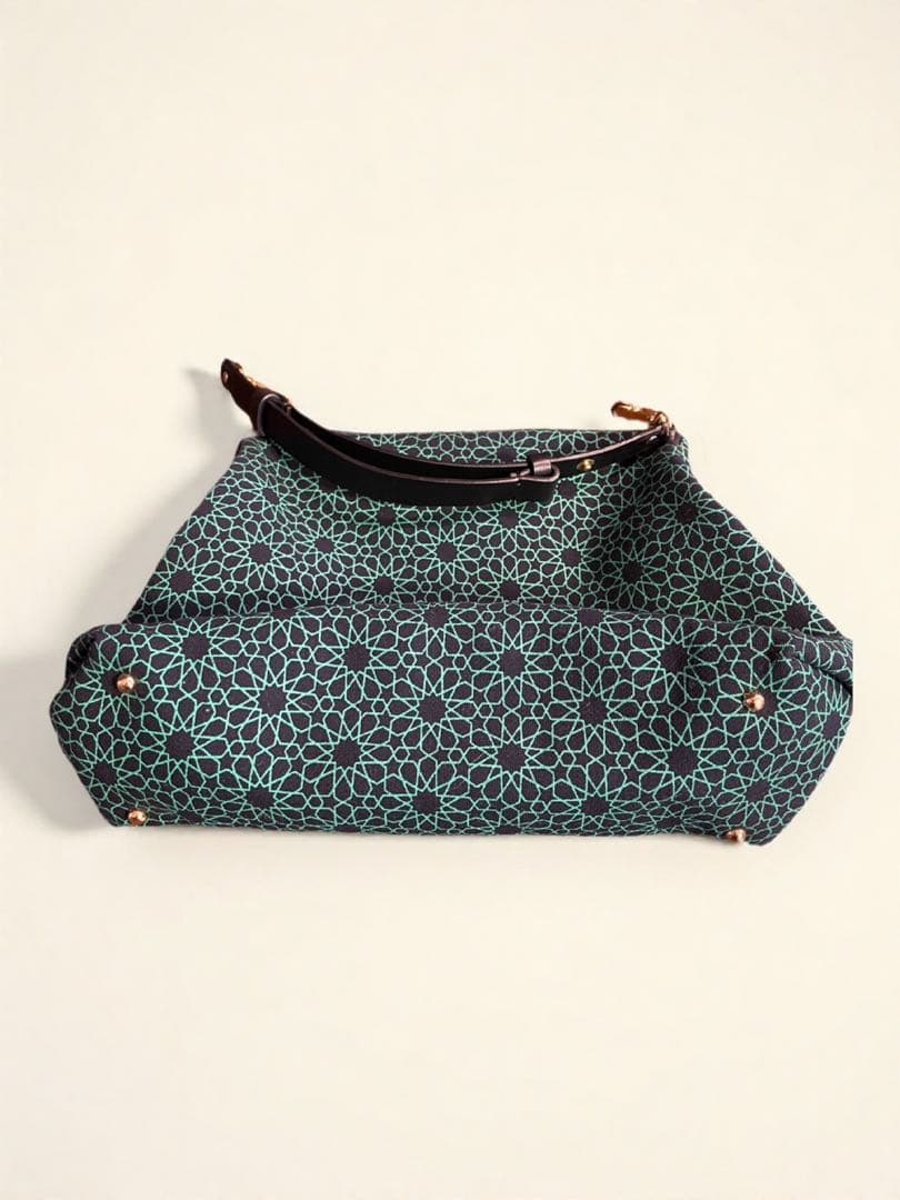 マルニバッグ　ポーチ　セット　幾何学模様　クラッチ　ハンドバッグ　極美品