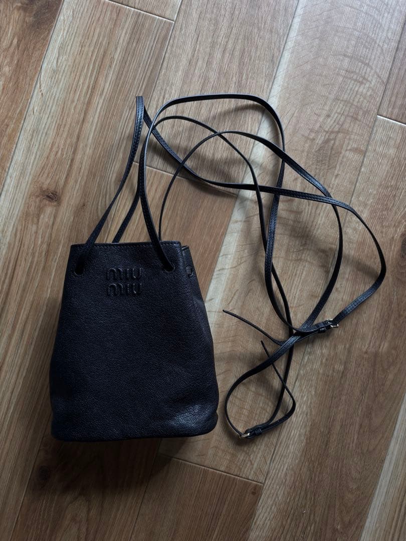 miumiu ミュウミュウ ナッパレザーミニバッグ ショルダーポーチ