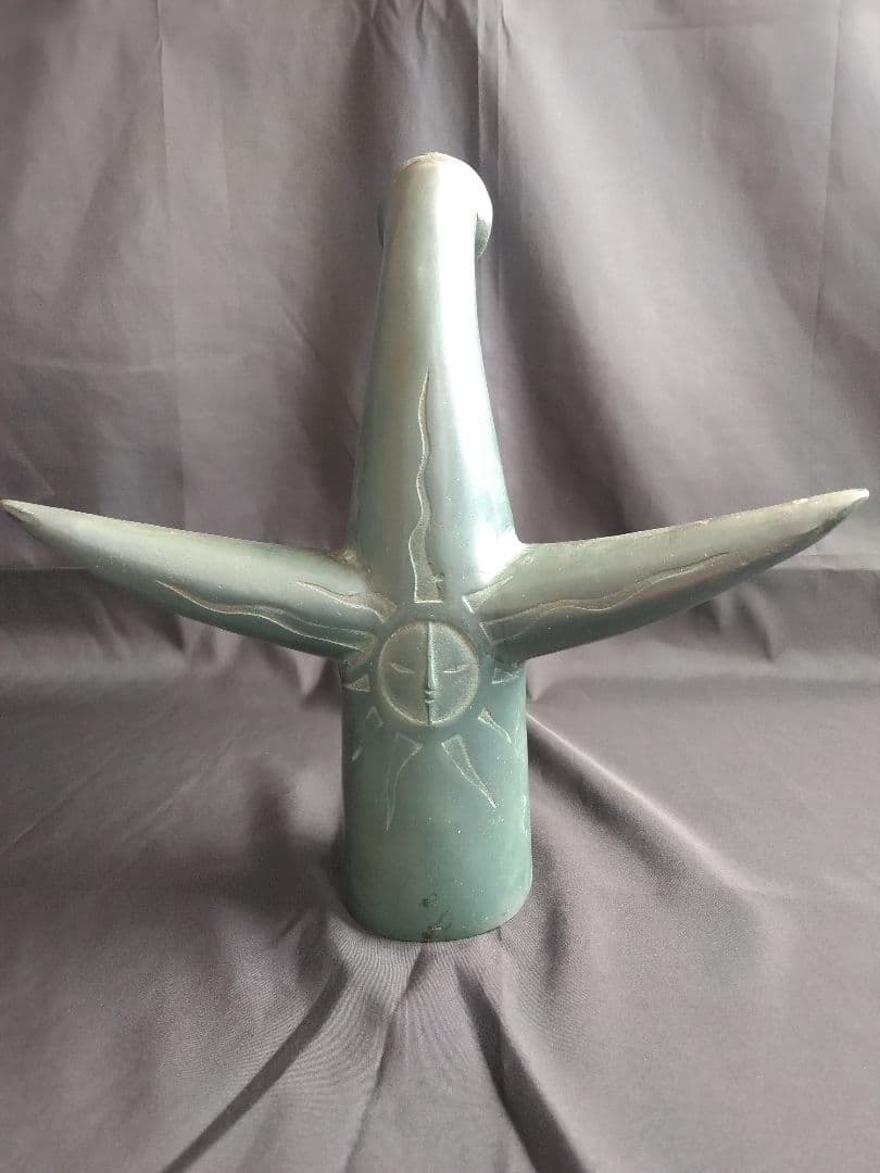 岡本太郎さん　太陽の塔　ブロンズ色　台座付き