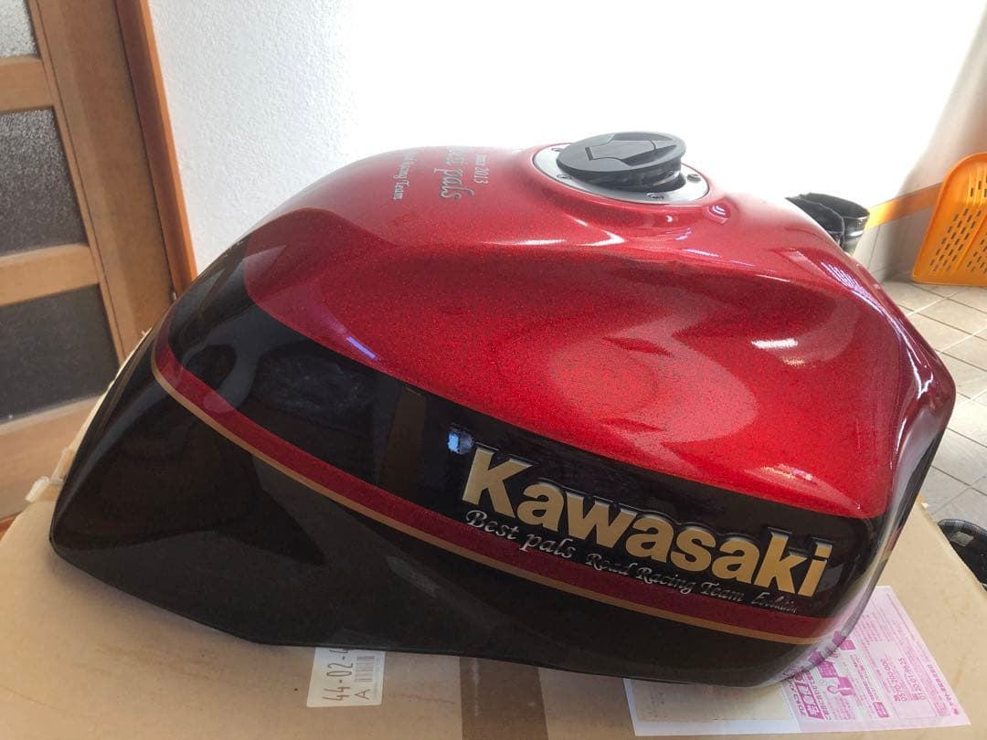 Kawasaki タンク 赤黒キャンディーカラー