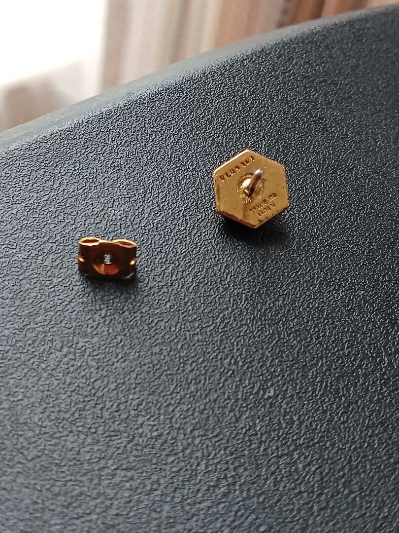 美品VERSACE ゴールド ピアス(片耳用)