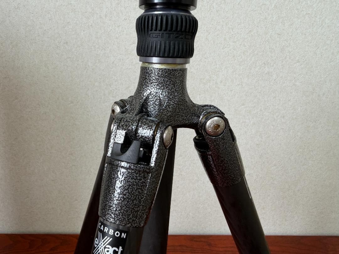 ジッツオ Gitzo トラベラー三脚 GT1545T+雲台GH1382TQD