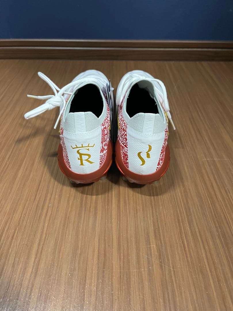 モレリアネオ4β ラモスモデル 27cm 値下げ可能！