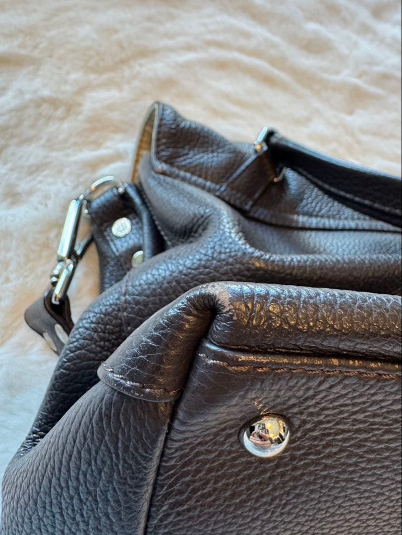 ポスティーナ　茶色