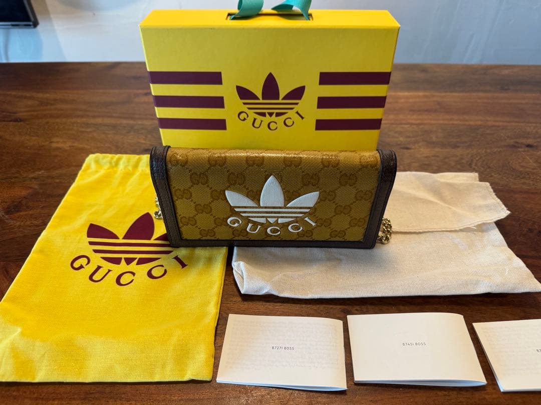 【ねこあるく】GUCCI Adidas グッチ　アディダス　チェーン