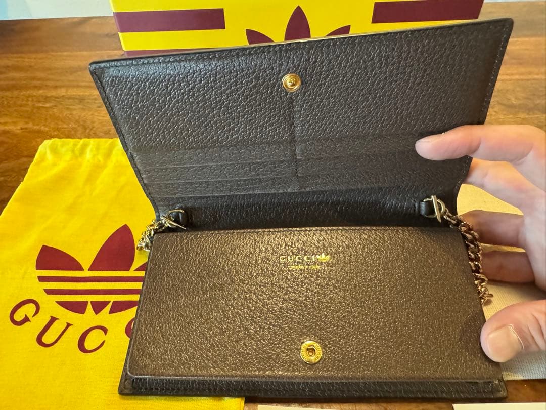 【ねこあるく】GUCCI Adidas グッチ　アディダス　チェーン