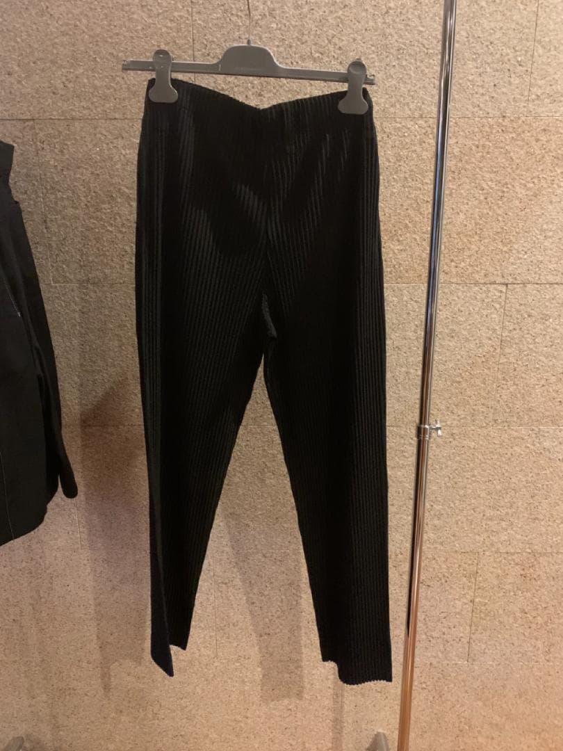 た*様 homme plisse イッセイミヤケ プリーツパンツ 黒 2