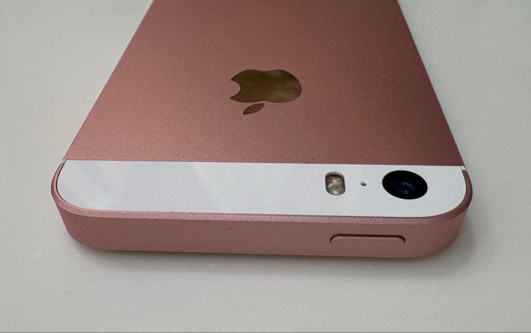 美品　Apple iPhone SE バッテリー96%