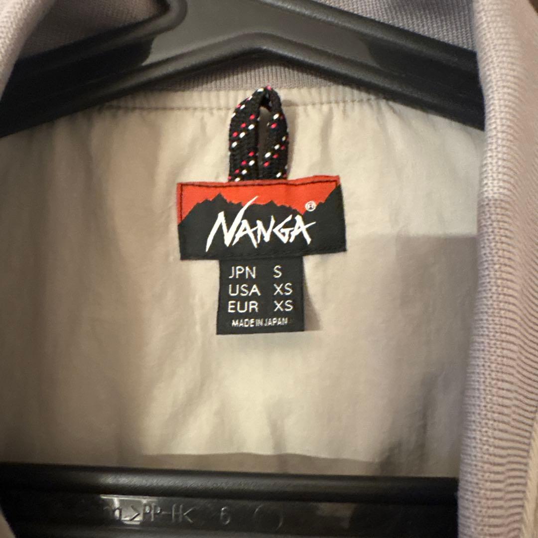 ナンガ　ノーカラーソフトダウンコート　ユニセックス