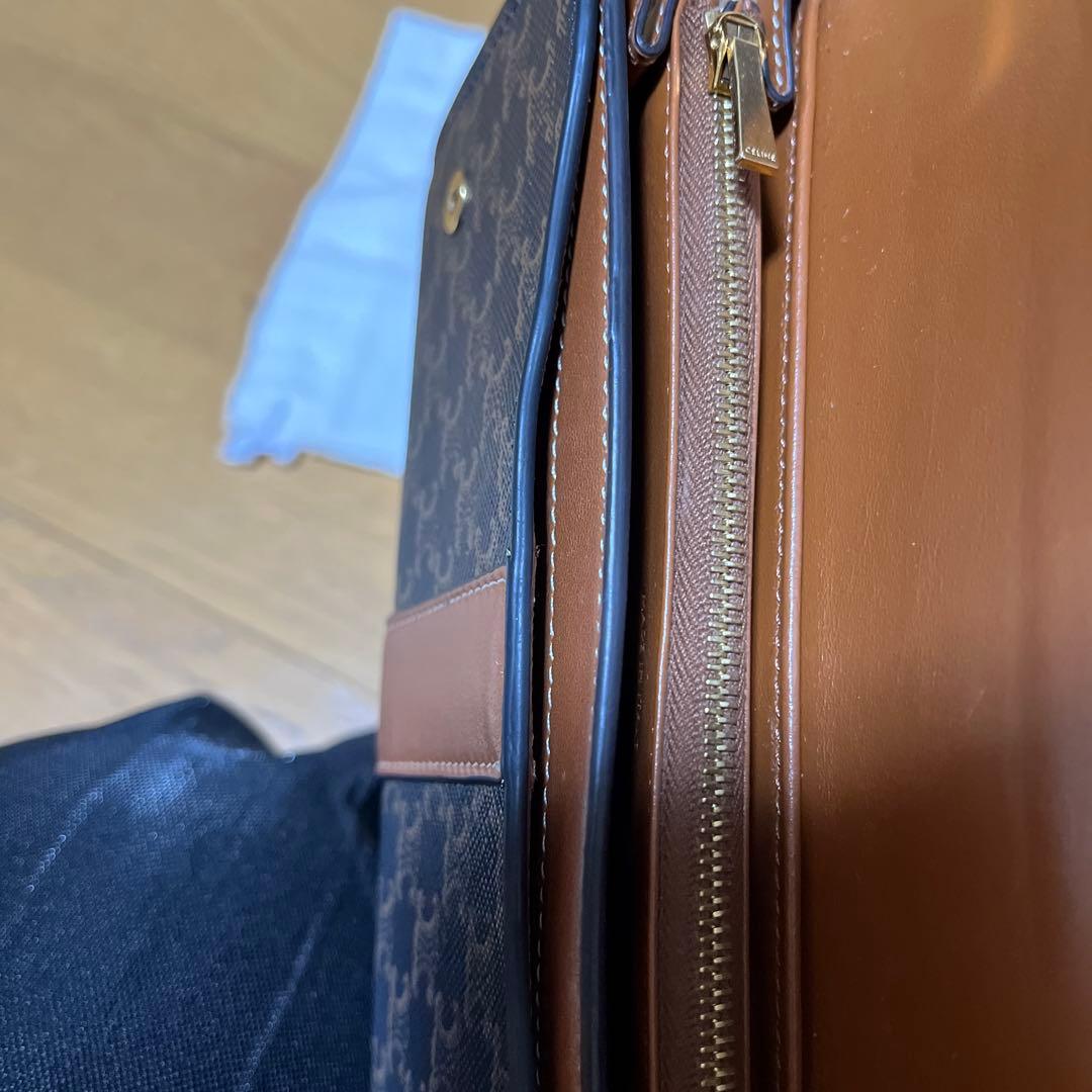 CELINE 長財布 トリオンフ