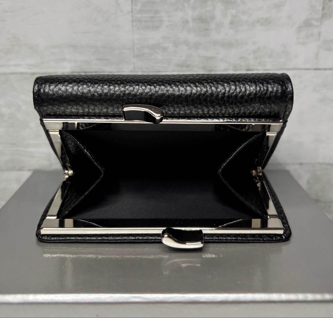 上品！大人気！ヴィヴィアンウエストウッド スモールフレームウォレット 黒