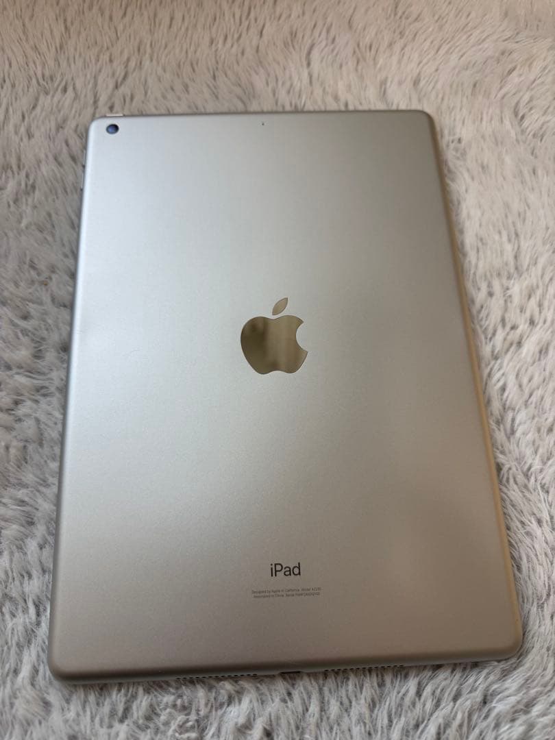 iPad第8世代 32GB シルバー　WiFi