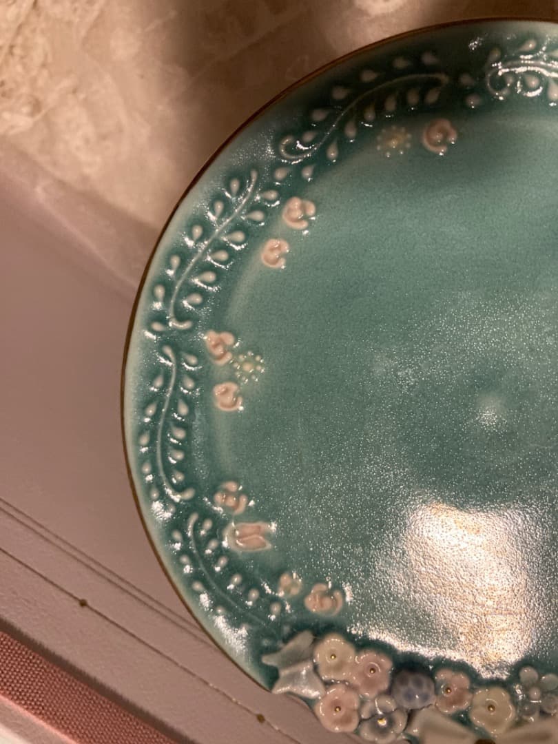 山本貴美子さん作品　お皿2個