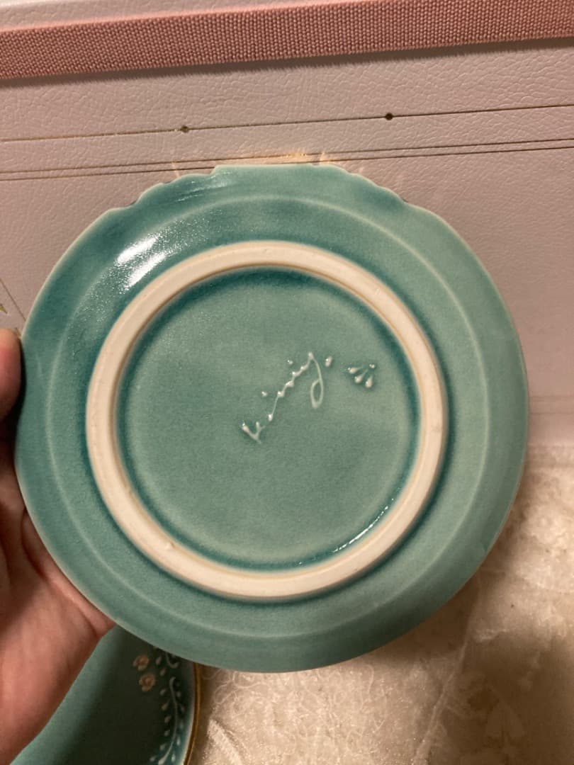 山本貴美子さん作品　お皿2個