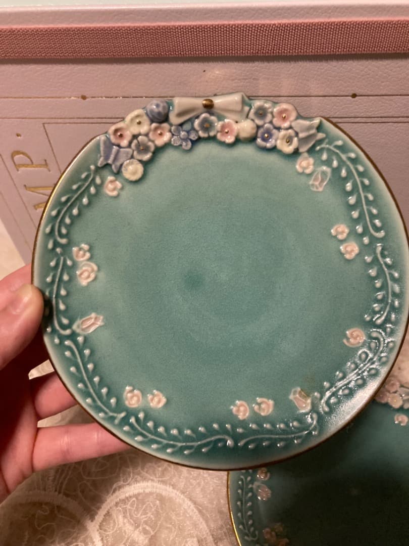 山本貴美子さん作品　お皿2個