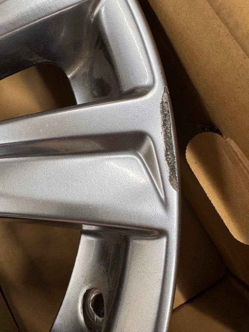 トヨタ アルファード　18インチ 純正ホイール 美品