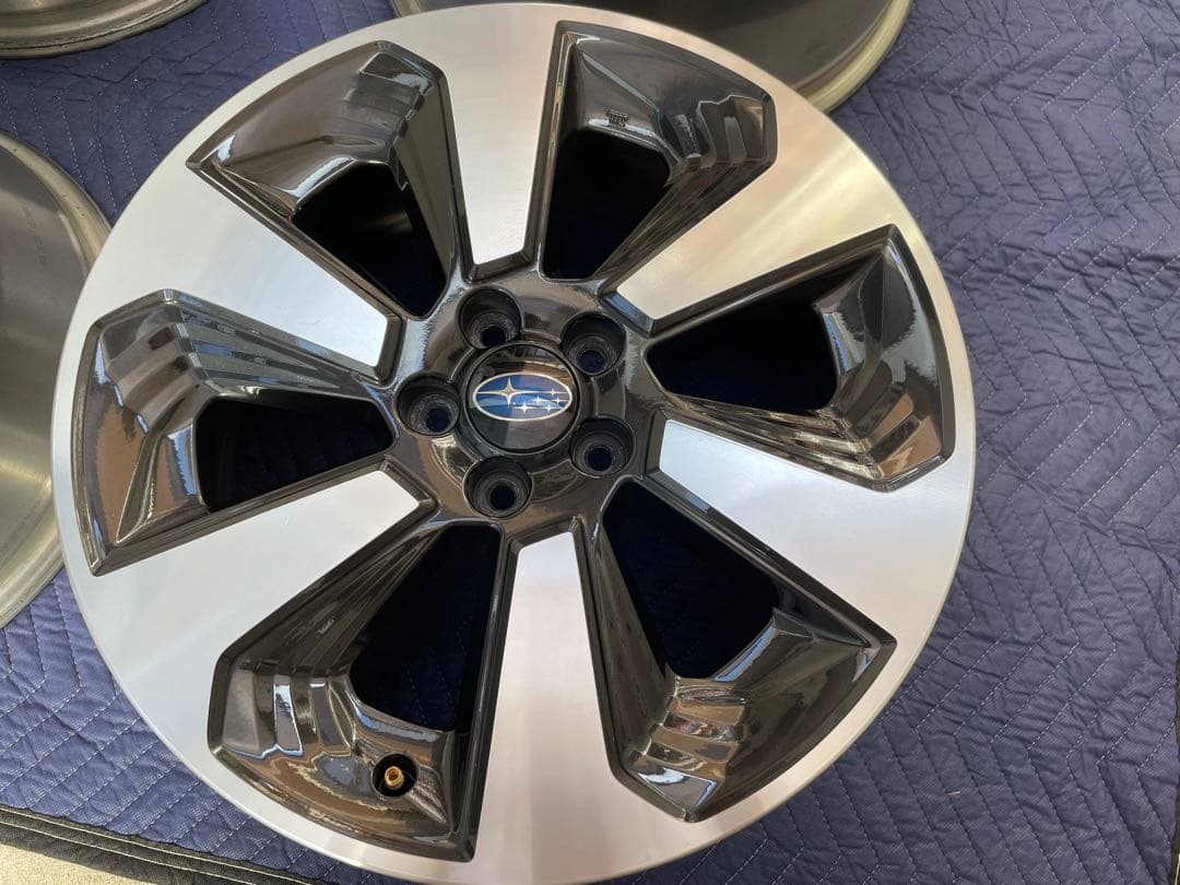 スバル純正　SJフォレスター　17インチ アルミホイール 5スポーク
