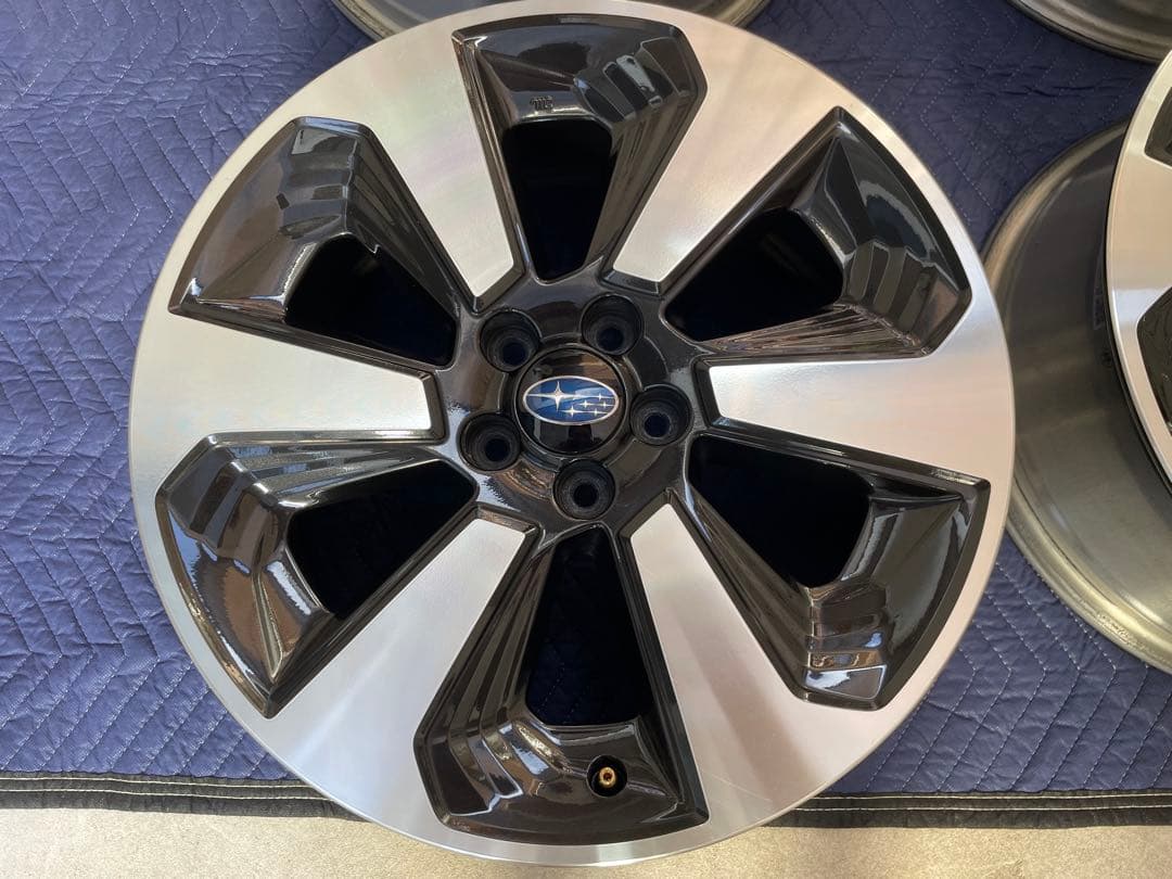 スバル純正　SJフォレスター　17インチ アルミホイール 5スポーク