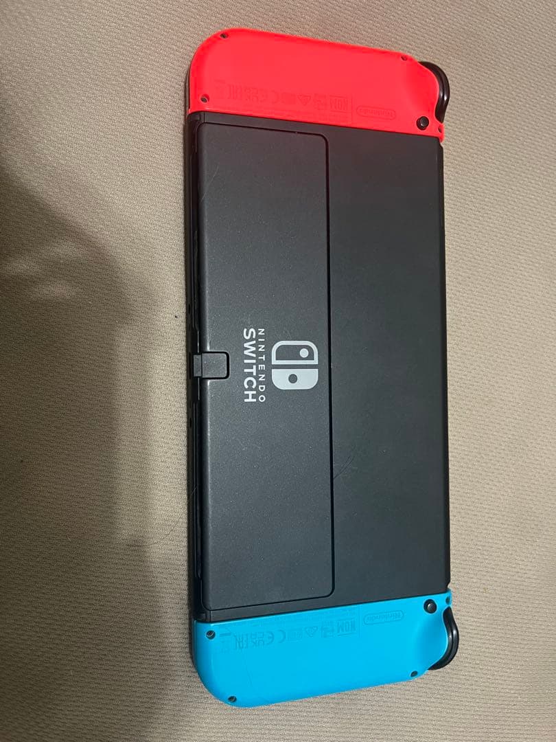 Y*a様 Nintendo Switch 本体 青/赤　有機EL