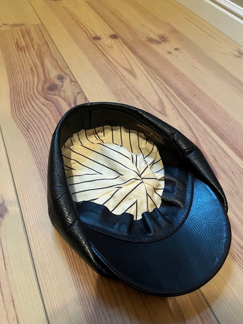 トロフィークロージング レザー　キャスケット