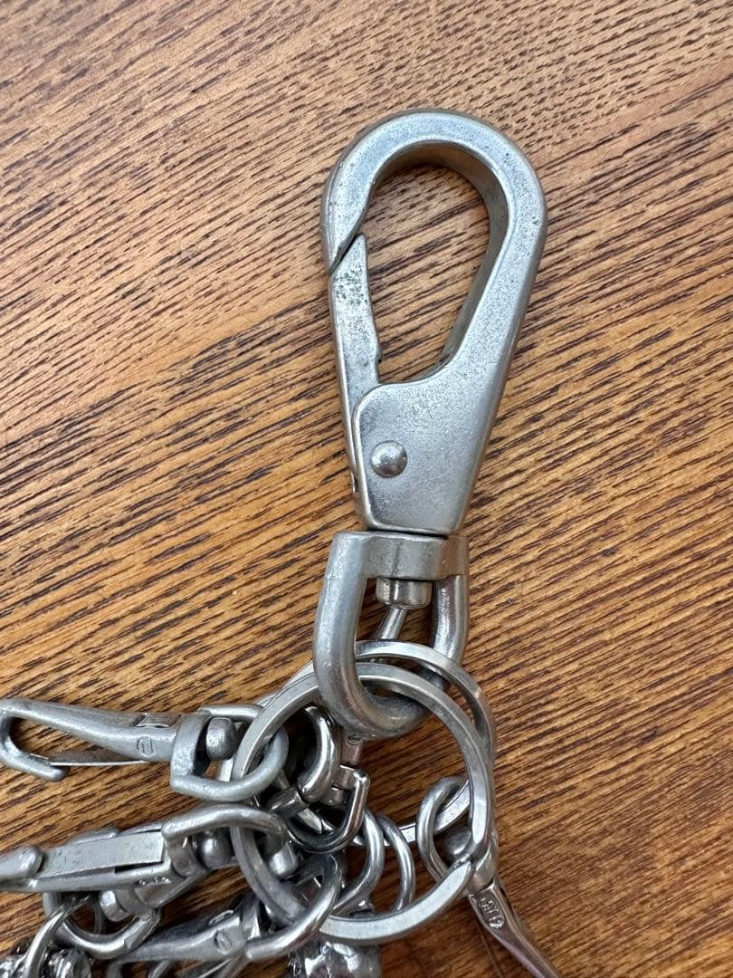 スカルデザイン ウォレットチェーン キーホルダー シルバー調