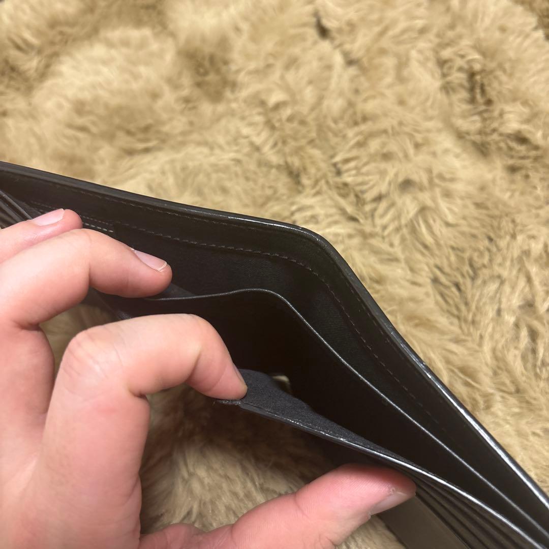 FENDI 二つ折り財布 黒/ブラック メンズ シンプル バグズ