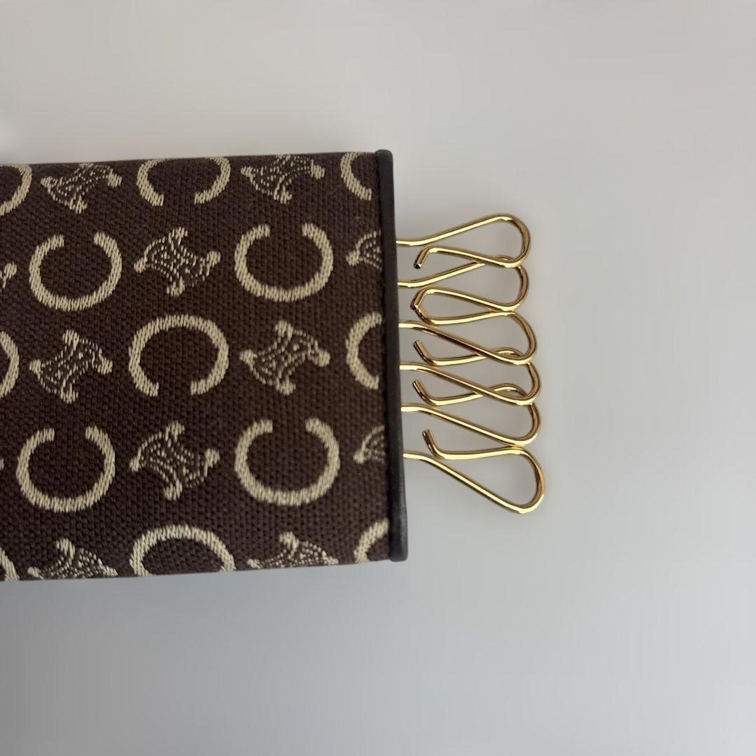 未使用　CELINEマカダム　キーケース６連