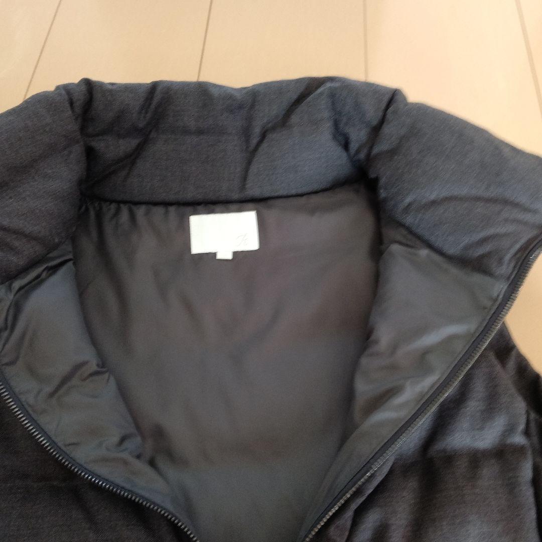 R高橋リタ　ダークグレー ダウンベスト