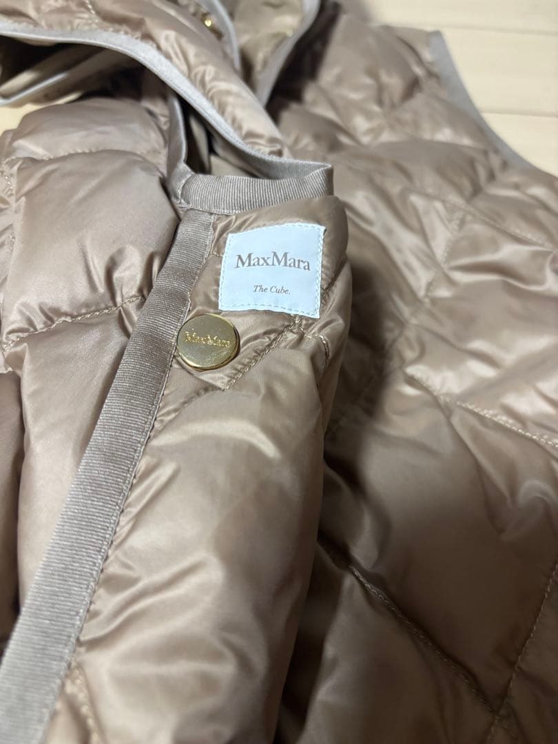 Max Mara The Cube テクニカルダウンジレ　ベスト