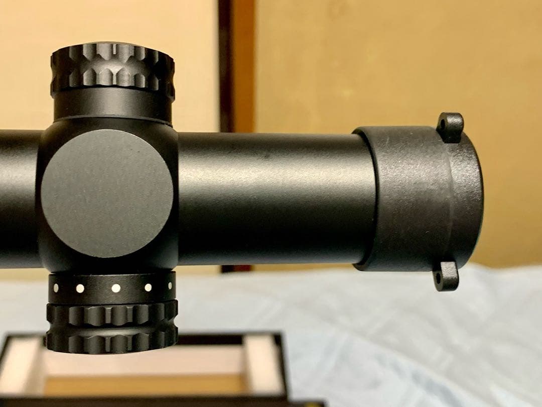 HolyWarrior NightForce NXS 1-4 x 24 スコープ