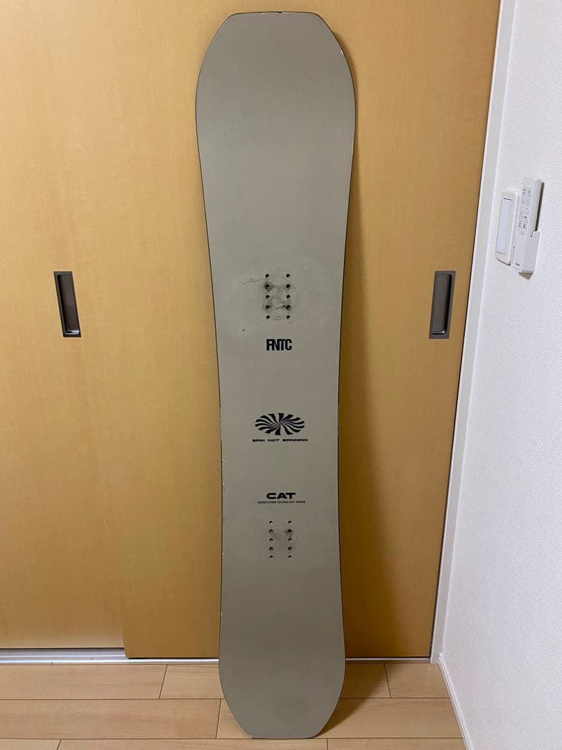 FNTC CAT スノーボード 147センチ