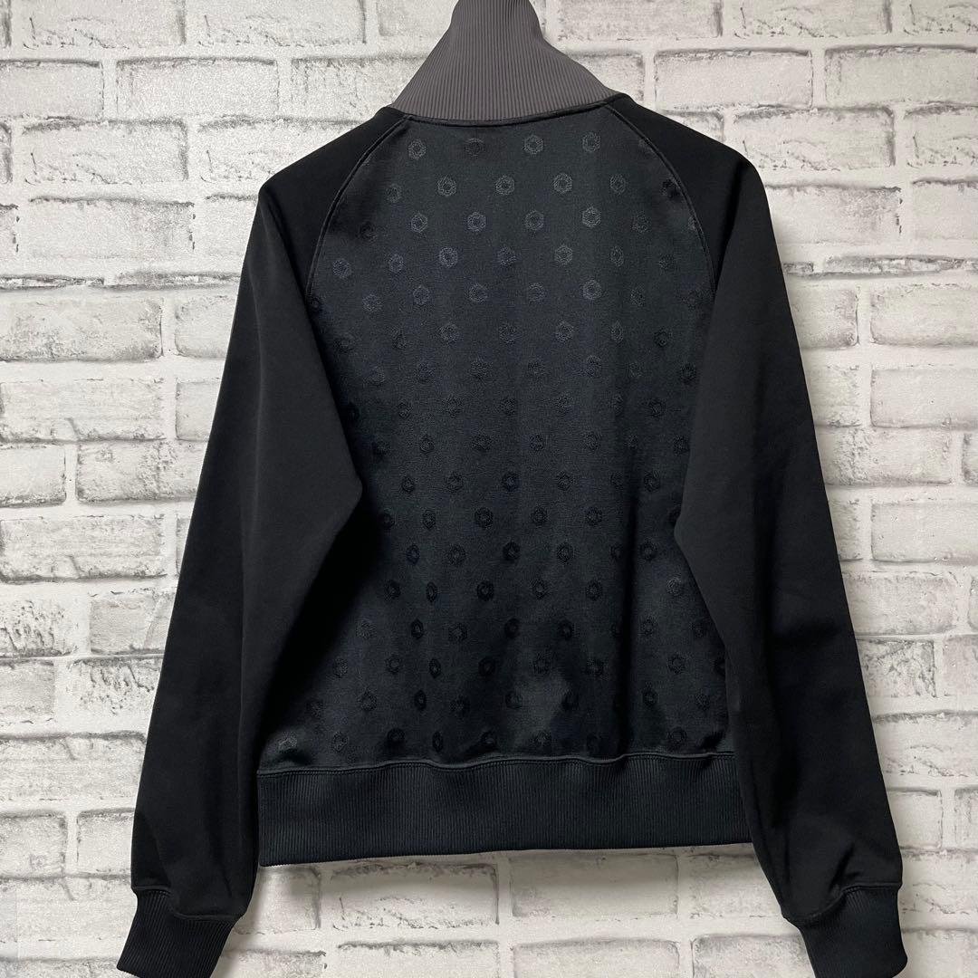 美品！Onitsuka Tiger トラックジャケット 刺繍ロゴ