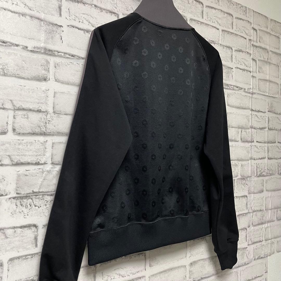 美品！Onitsuka Tiger トラックジャケット 刺繍ロゴ