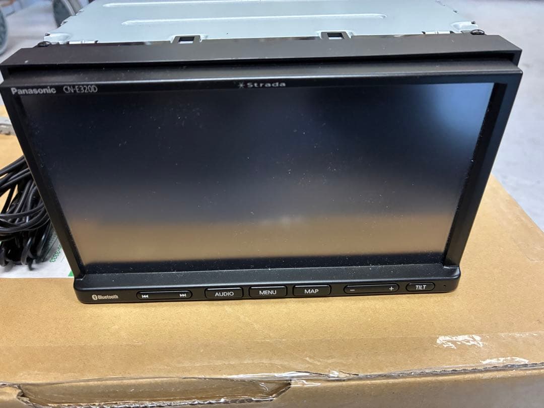 Panasonic CN-E320D カーナビ Bluetooth