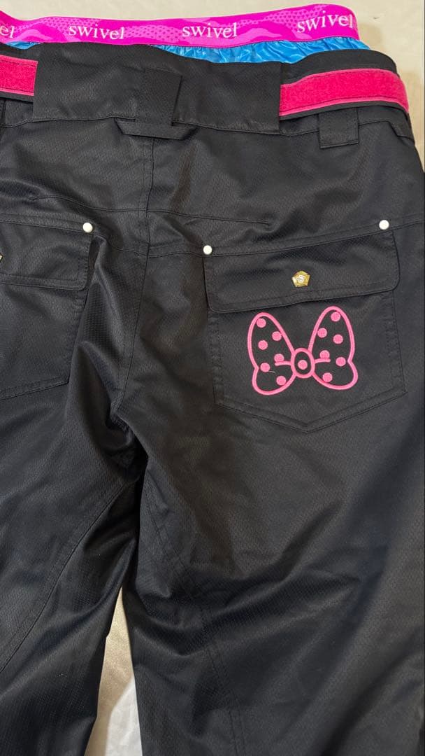 美品　swivel スノボウェア　11号　ディズニー　コラボ