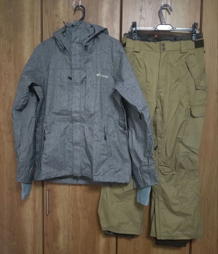 コロンビア　OMNI-TECH　ウィンタースポーツウェア　スノボ　上下　M