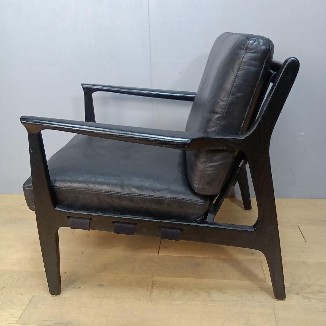 At Ease Leather & Ashwood Frame アームチェア④