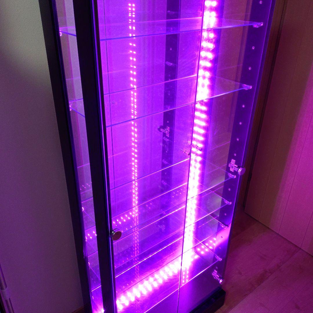 LEDライト、鍵付きコレクションケース 7段