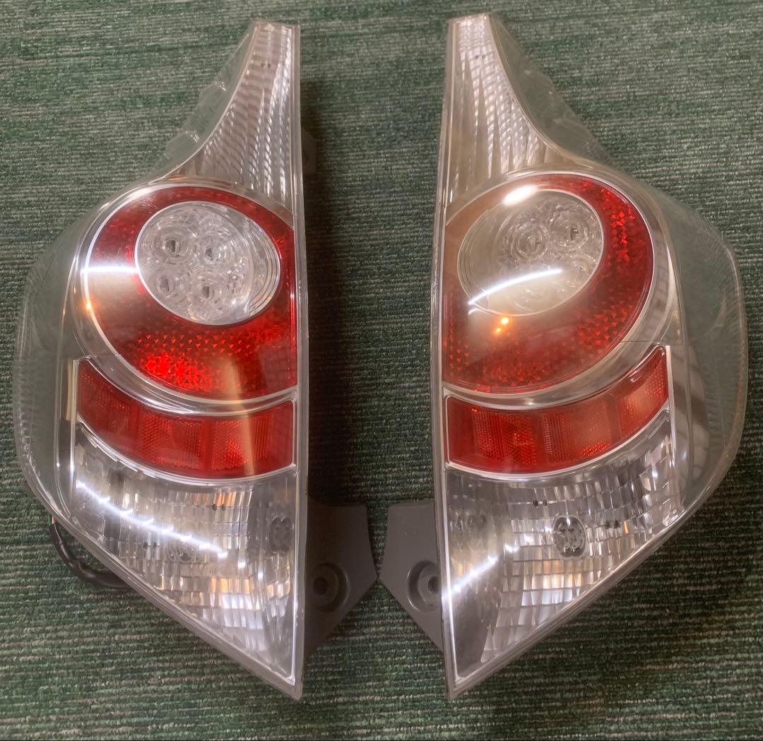 トヨタ NHP10 アクア 左右セット スタンレー テールライトセット