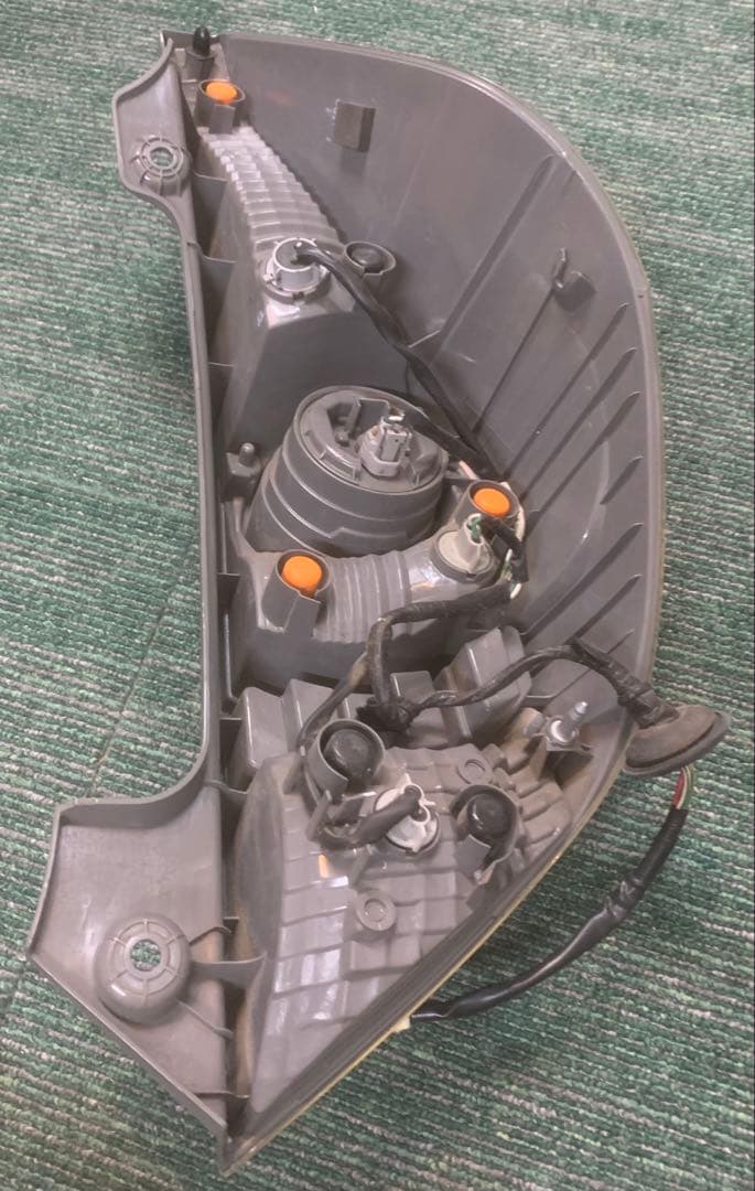 トヨタ NHP10 アクア 左右セット スタンレー テールライトセット