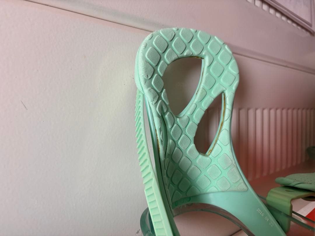 【浅草手渡し1万円】K2 Skylite 142cm & Burton2点セット