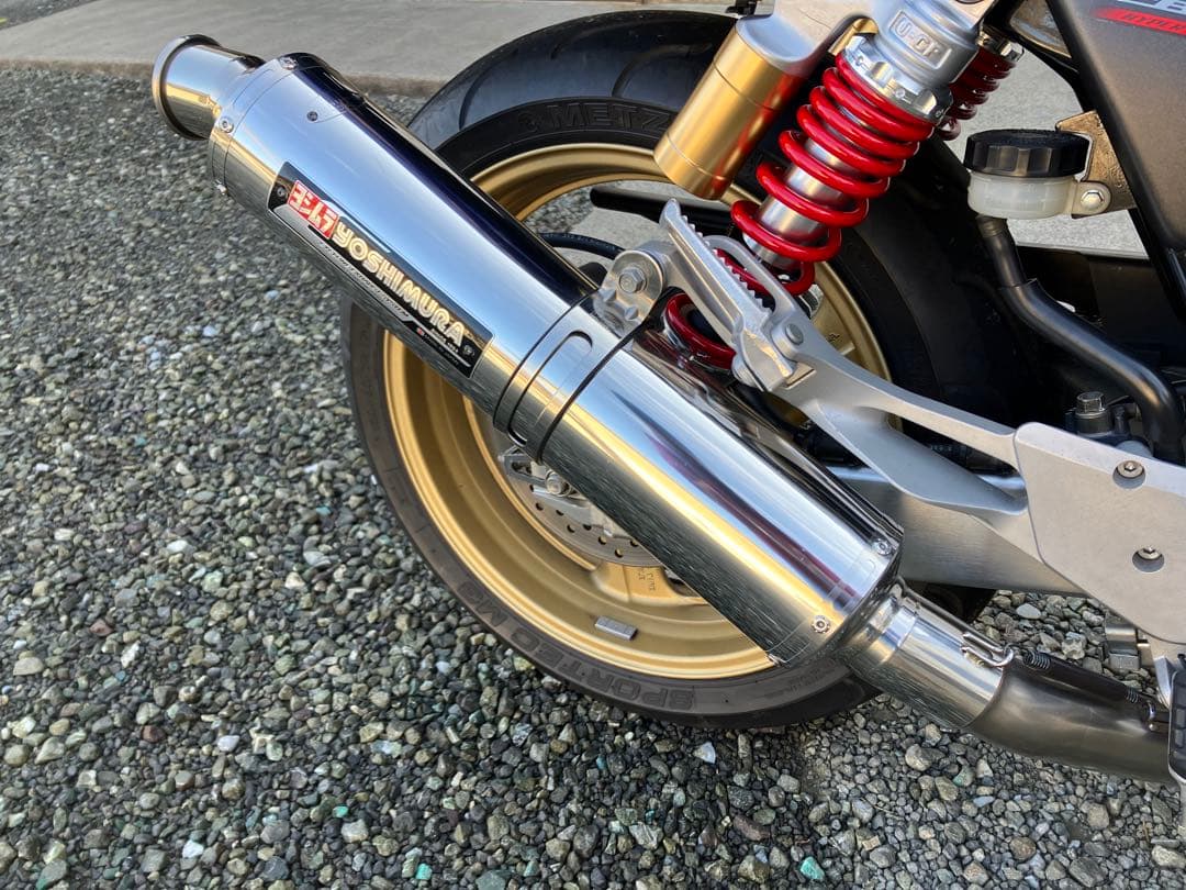 【値下げ中】ヨシムラ機械曲チタンサイクロンフルエキ NC39