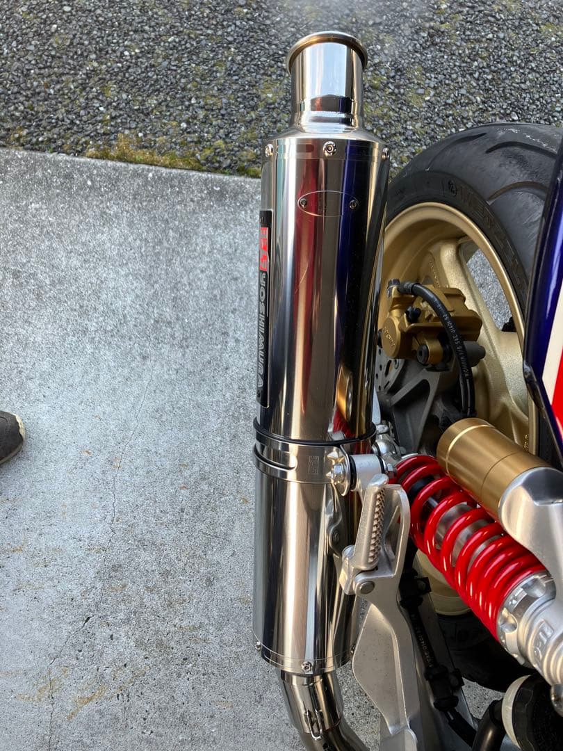 【値下げ中】ヨシムラ機械曲チタンサイクロンフルエキ NC39